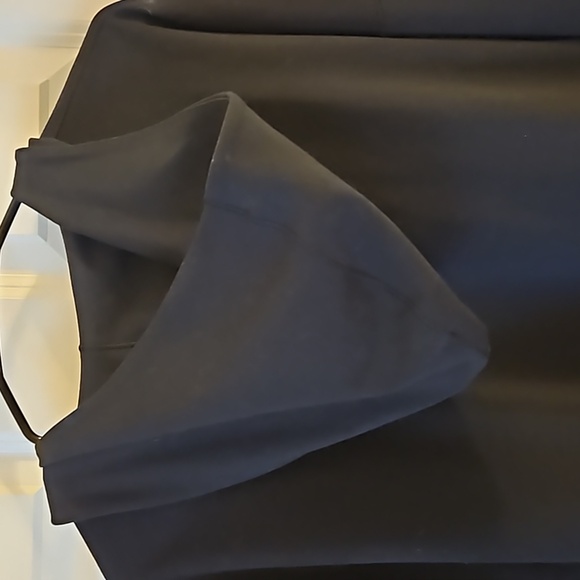 Lululemon Lightweight Jacket 4 - Picture 4 of 6